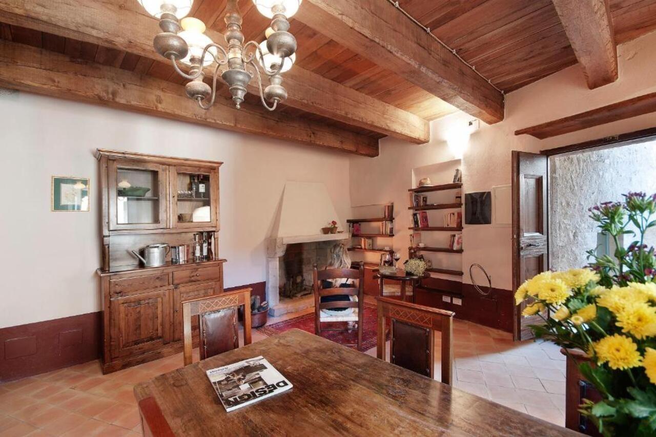 Castello Di Postignano Hotel Sellano Bagian luar foto