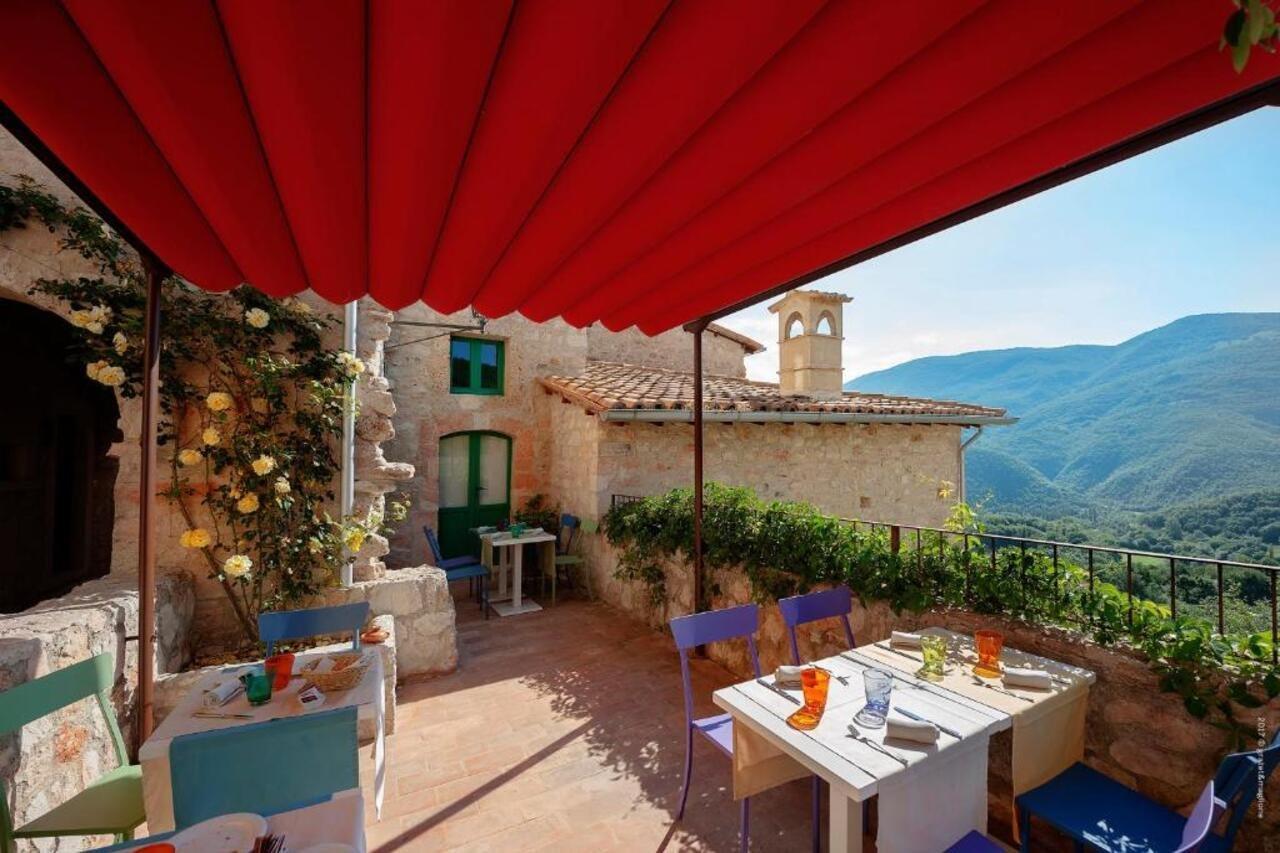 Castello Di Postignano Hotel Sellano Bagian luar foto